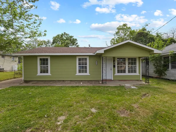 4213 Rachel Ave, Port Arthur, TX 77642
