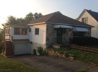 132 Arnold Ave, Scranton, PA 18505