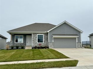 1505 N 157th Ter, Basehor, KS 66007