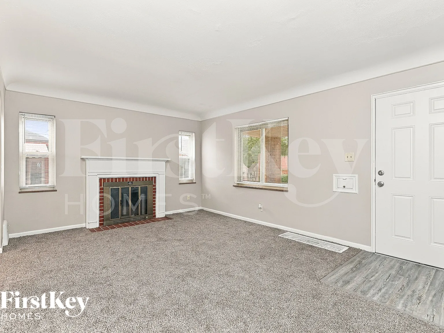 4 bed, 2.0 bath, 1332 sqft, $1,890 — Photo 3