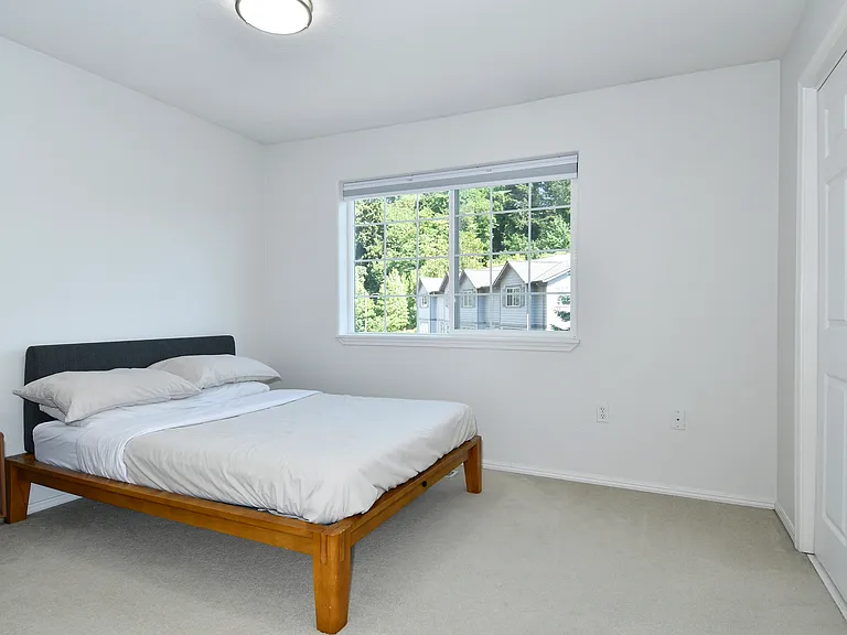 4818 SW 2nd Ave — Photo 12