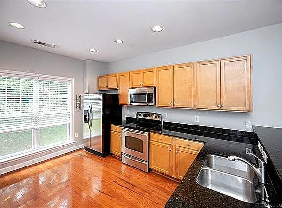 3rd image of 504 Village Park Dr