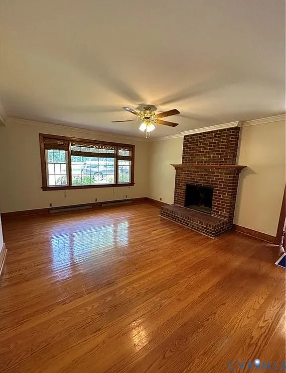 3 bed, 3.0 bath, 1516 sqft, $2,395 — Photo 2