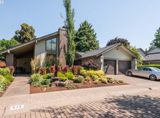 945 Shaughnessy Ln, Eugene, OR