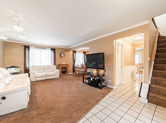 5th image of 450 S Garden Ave