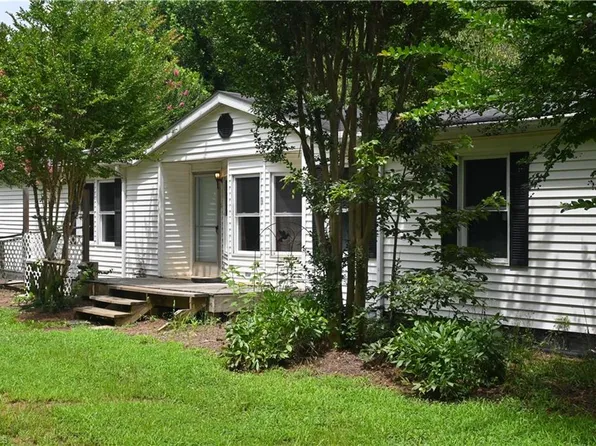 1070 Oliver Ln, Westfield, NC 27053