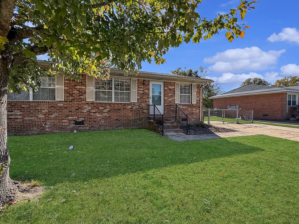 1st image of 5505 Thompkins Ct #B