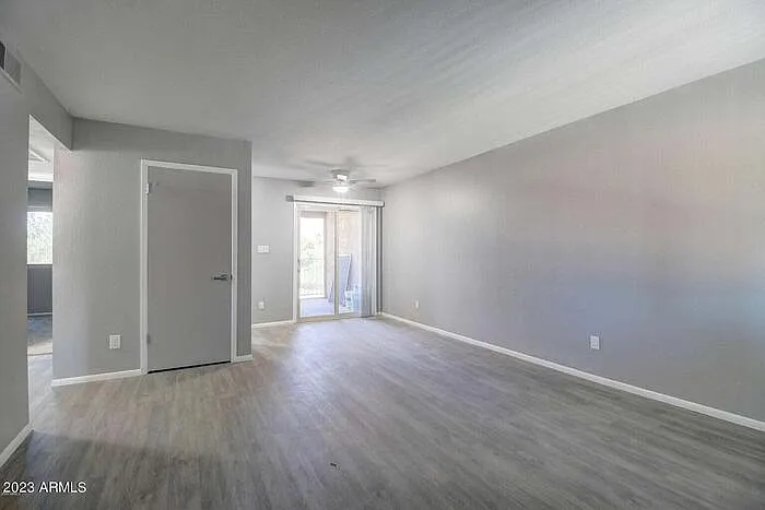 2220 W Dora St #214 — Photo 5