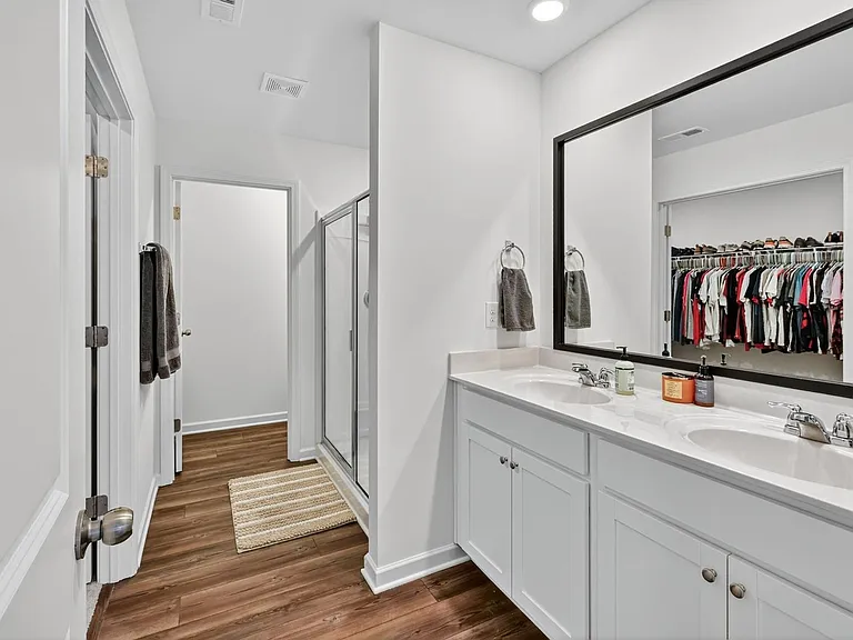 8308 Hunters Grove Rd — Photo 18