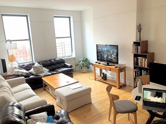 3rd image of 105 Avenue B APT 3A