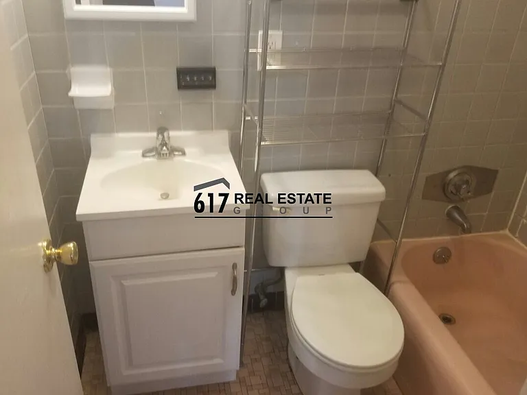 153 Brighton Ave #18 — Photo 4