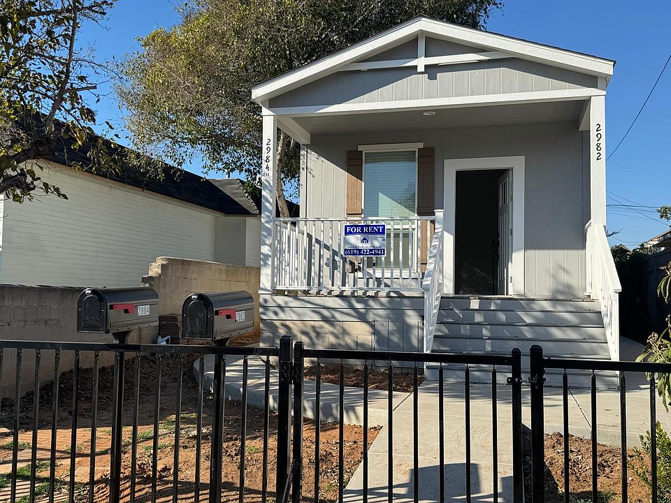 1st image of 2982 Clay Ave