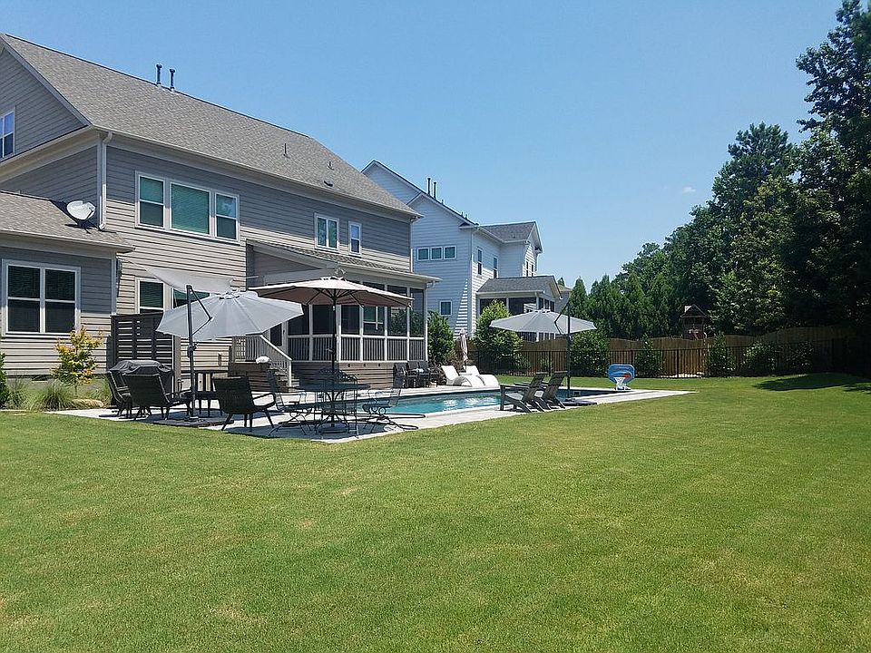 2nd image of 221 Placid Creek Ln