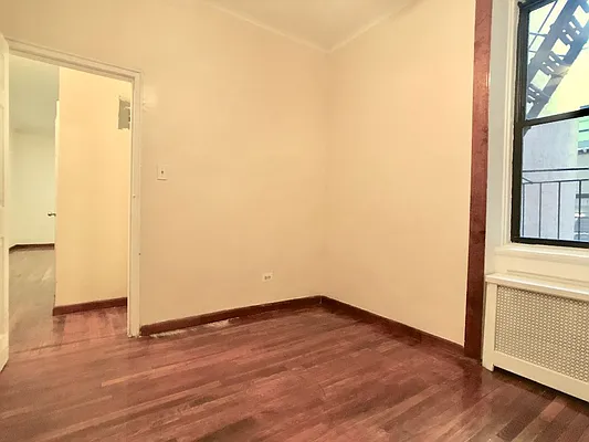 Rented by Sovereign Associates | media 12