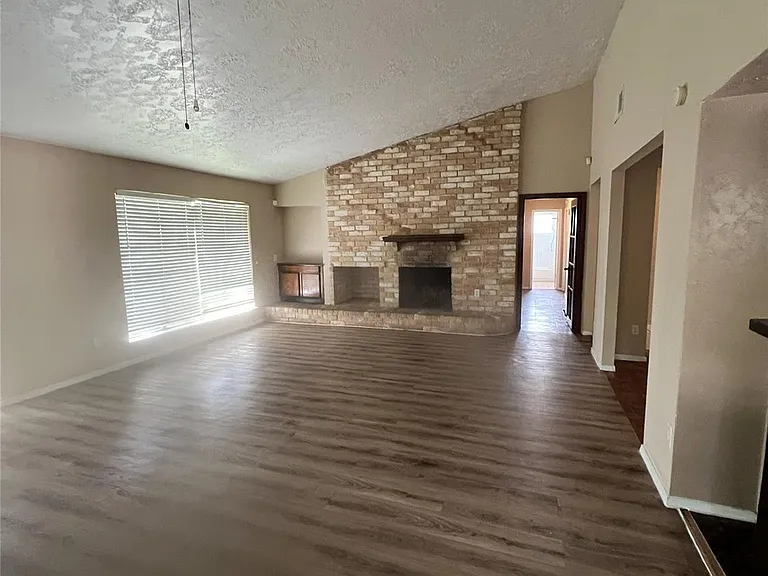 10115 Overview Dr — Photo 2