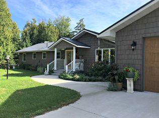 870 State Highway M35, Bark River, MI 49807