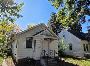 2104 Reaney Ave E, Saint Paul, MN 55119