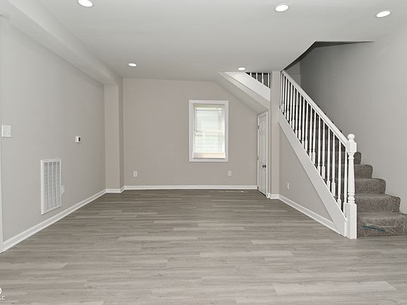 3rd image of 805 S 17th St