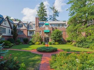 182 Fern St APT 2-6, West Hartford, CT 06119