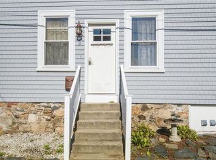 3 Lucas Ave, Newport, RI 02840
