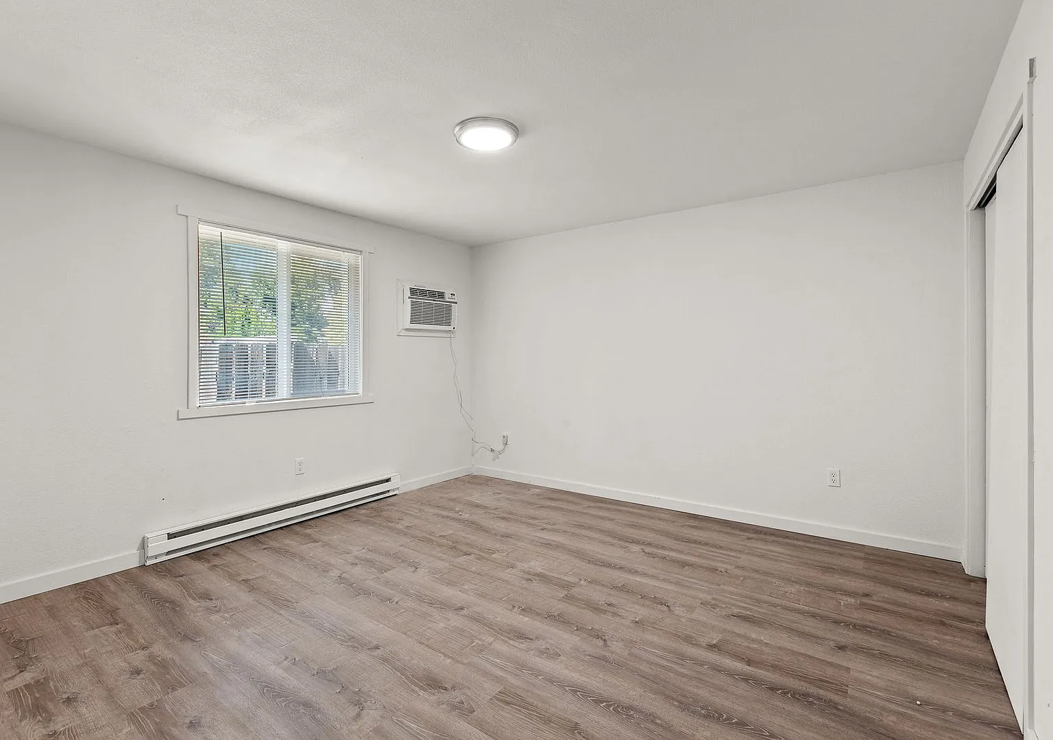 1208 & 1210 E. Boyd Ave. — Photo 3