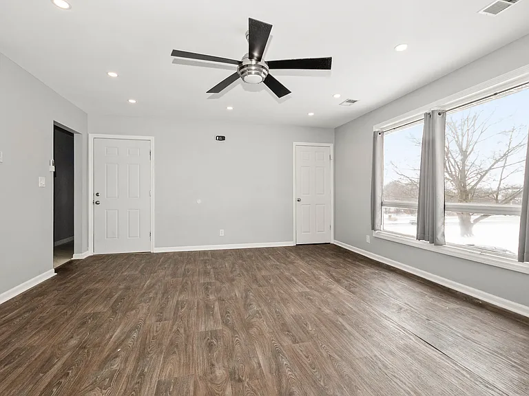 8342 W Lincoln Hwy #8342 — Photo 2