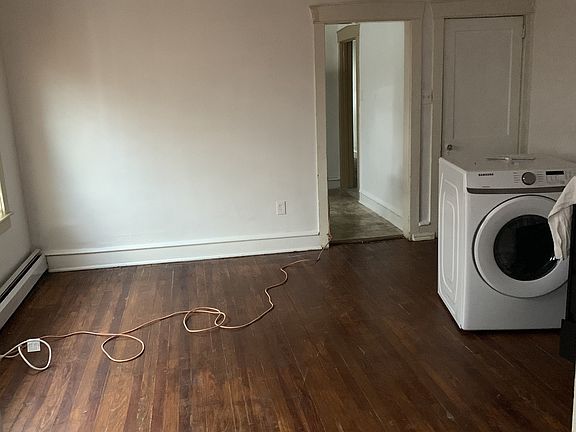 4th image of 4372 N 43rd St #1
