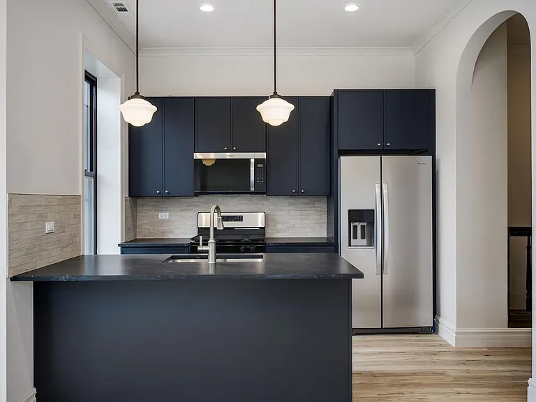 1710 W Belmont Ave #301 — Photo 16
