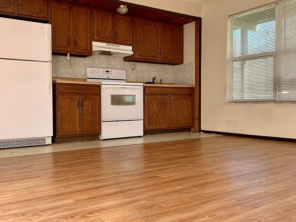 1st image of 604 Dewey Ave #604