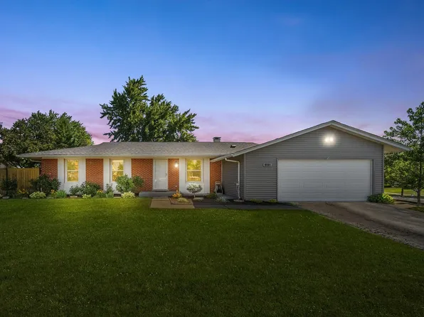 1478 Armstrong Ct, Elk Grove Village, IL 60007