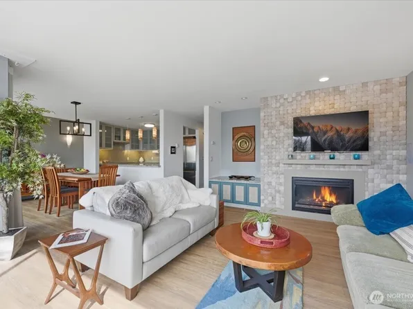 601 S 227th Street #202S, Des Moines, WA 98198