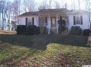 143 Valleyview Rd, Mooresville, NC 28117