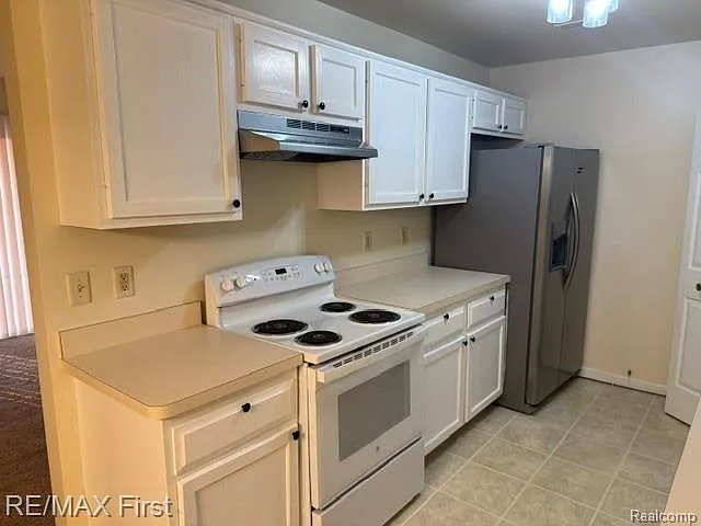 43234 Fountain Dr — Photo 7