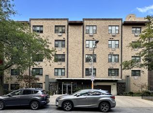 424 W Oakdale Ave #103, Chicago, IL 60657
