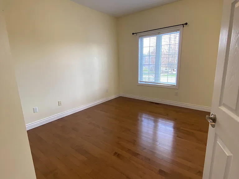18100 Telephone Rd — Photo 15