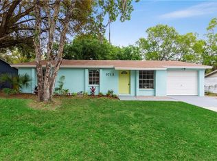 3713 Meadowbreeze Dr, Tampa, FL 33619