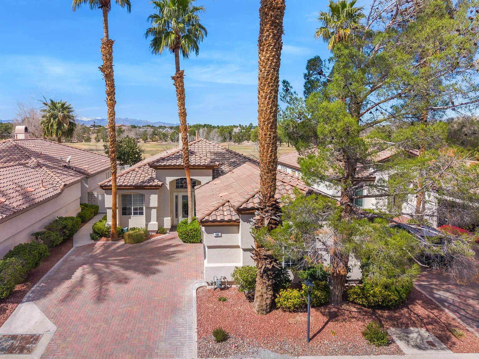 3 bed, 2005 sqft, $3,500 — Photo 4
