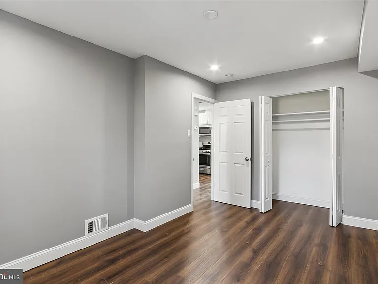 296 Greenough St #2 — Photo 17