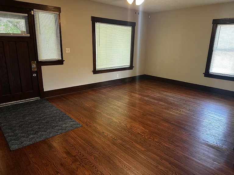 5402 Florence Blvd — Photo 3