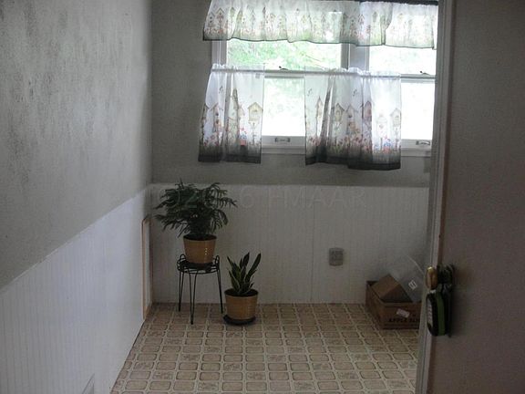 5th image of 413 Oakland Ave S