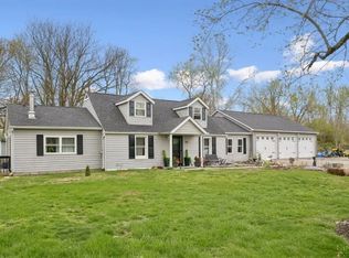 670 Davis Ln, Mason, OH 45040