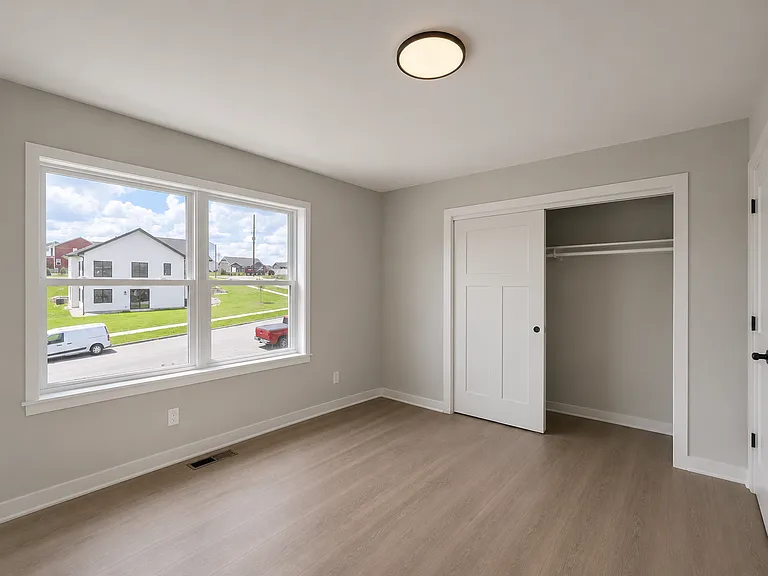 1004 Autumn Blaze Ct — Photo 4