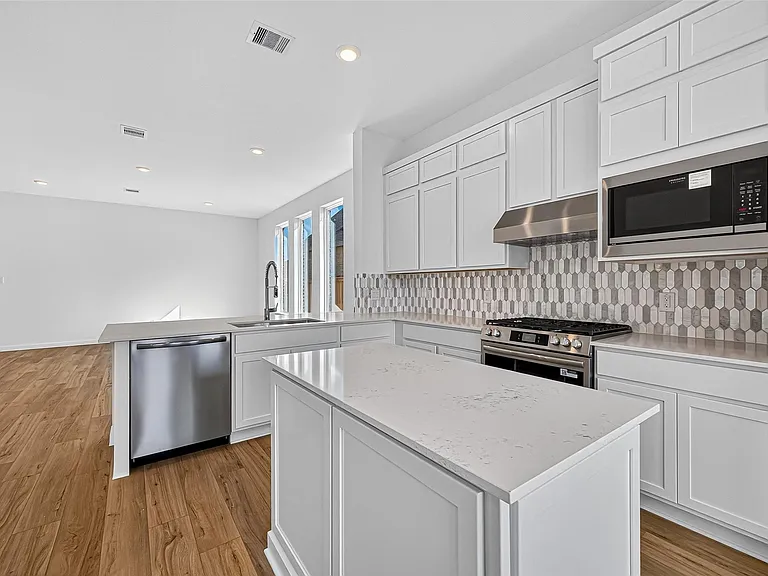 11119 Poplar Tree Dr — Photo 21