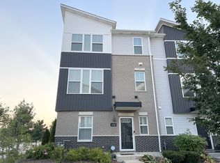 4148 Irving Rd, Aurora, IL 60504