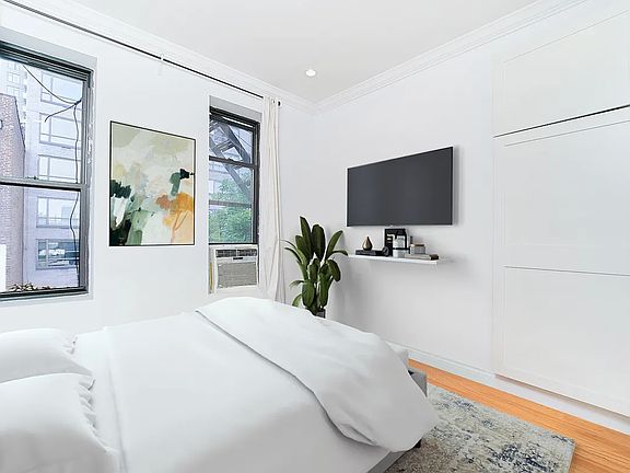 3rd image of 504 E 88th St APT 5C