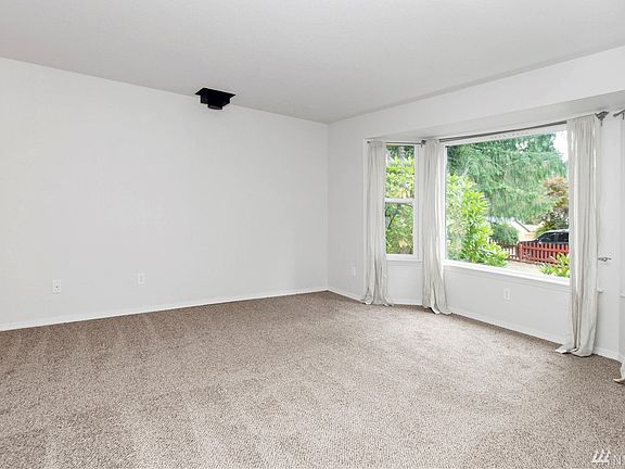 2nd image of 61 NE Briggadun Dr