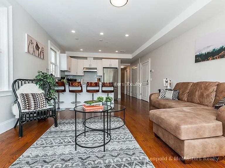 343 Western Ave #3 — Photo 4