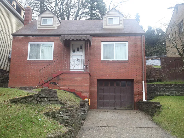 2467 Woodward Ave — Photo 1