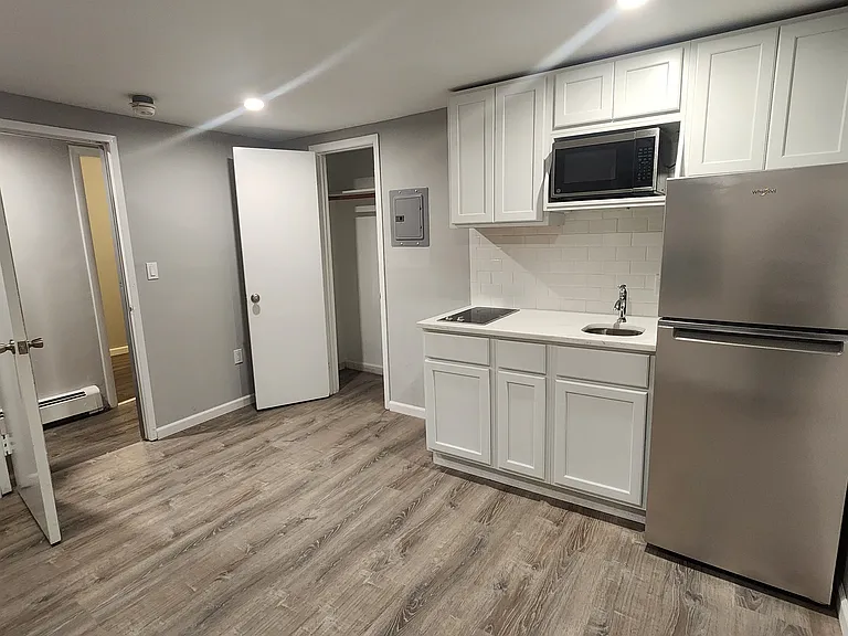 145 Landing Rd #1 — Photo 3