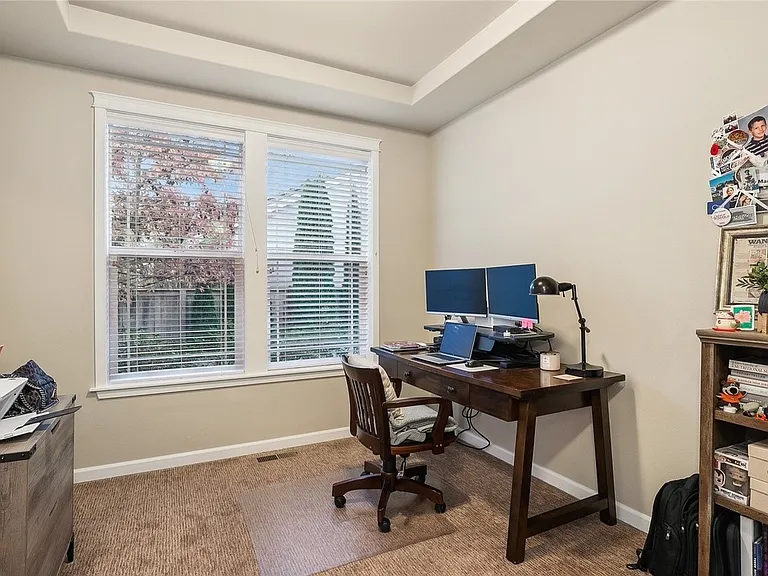 4117 Jude Ct NE — Photo 12